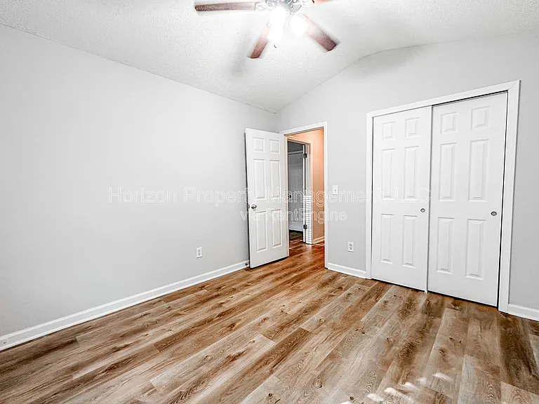 139 Riverstone Commons Cir — Photo 21
