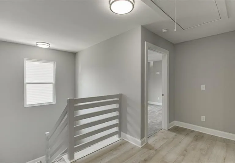 1641 E Broad St — Photo 24