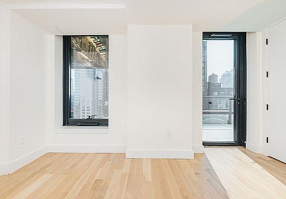5th image of 250 Gold St #1112
