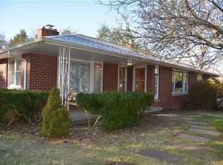 4212 E Ewalt Rd, Gibsonia, PA 15044