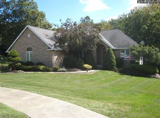 2711 Carriage Hill Ln, Cuyahoga Falls, OH 44223