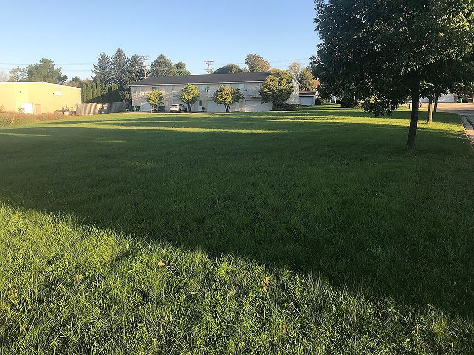 2nd image of 115 Buechner Cir Lot 1