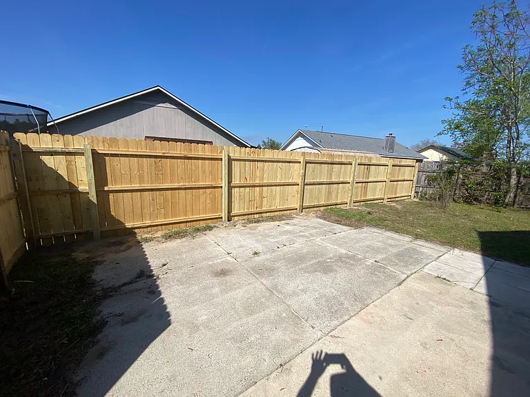 722 Cindy Ln — Photo 12