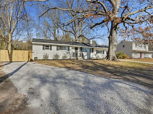 3828 Annie Ln, Virginia Beach, VA 23452