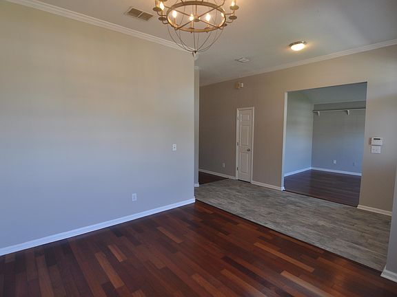 3rd image of 2378 Bentwater Dr W