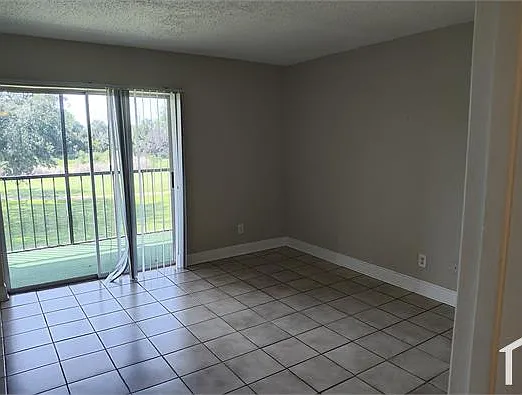 1523 Meadows Cir W #1523 — Photo 14