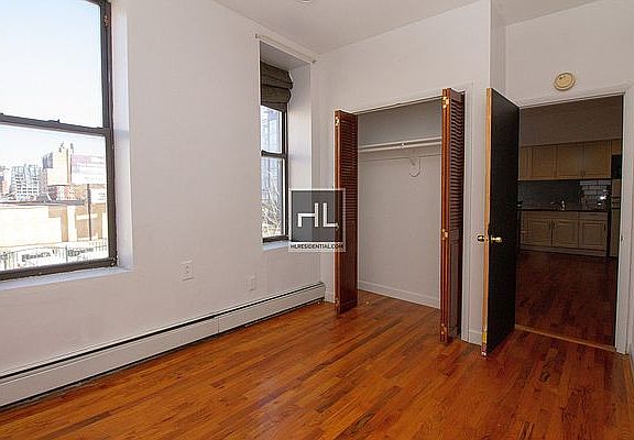 4th image of 400 4th Ave APT 2R