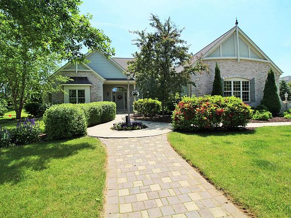 4th image of N110W5275 W Highland Dr