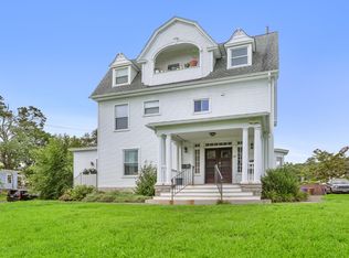 30 Fairmont Pl #1B, Shelton, CT 06484