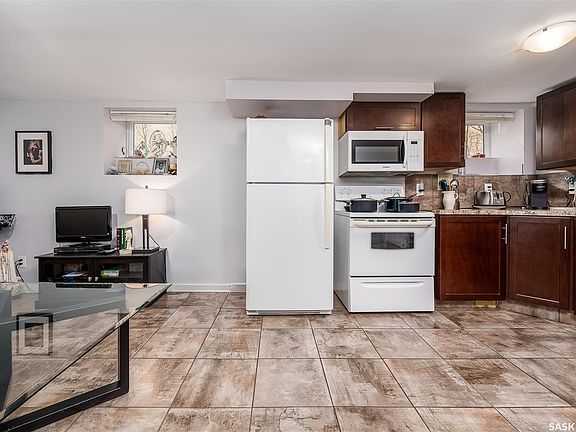 5th image of 267 Hochelaga St W
