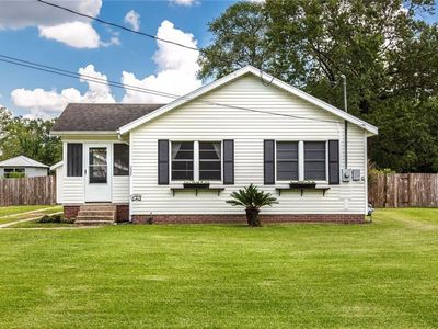 225 Vine St, Sulphur, LA, 70663