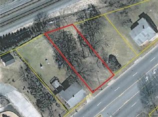1609 E Martin Luther King Jr Dr, High Point, NC 27260