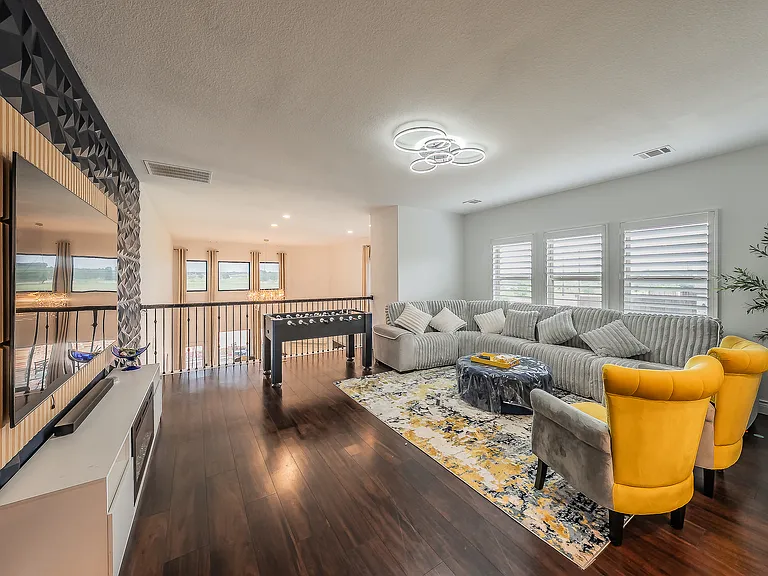 1742 Holmwood Dr — Photo 18