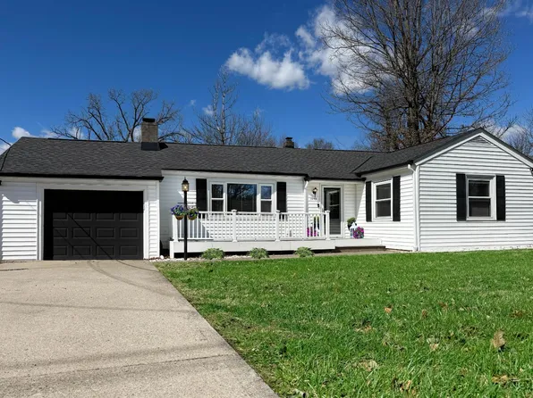 1049 New London Rd, Hamilton, OH 45013