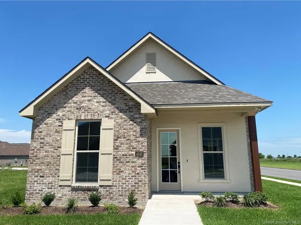 4345 Cabot Dr, Lake Charles, LA 70607