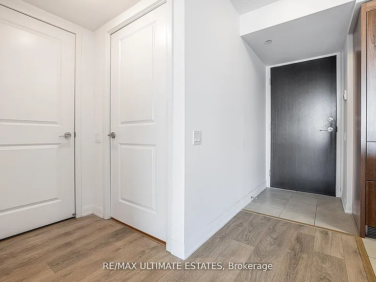 5168 Yonge St #711 — Photo 4