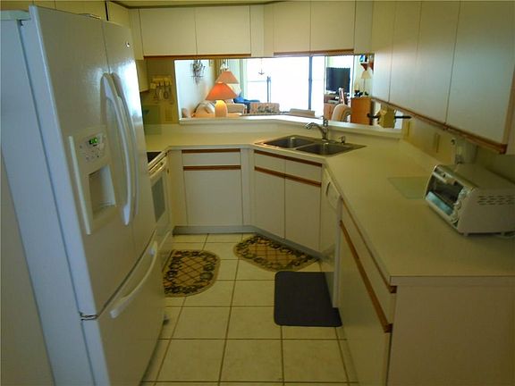 3rd image of 8880 S Ocean Dr APT 1109