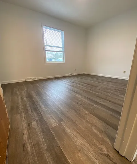 1477 Jackson Ave — Photo 9