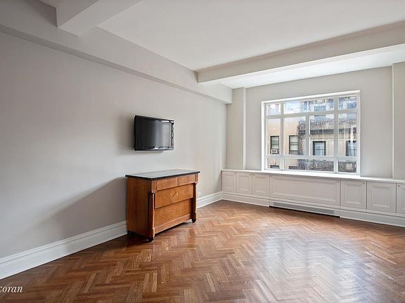 5th image of 44 E 67th St APT 6A