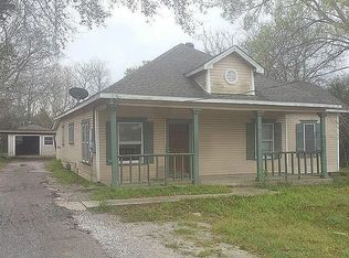 302 Kernohan St, Crosby, TX 77532