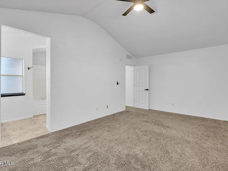7489 Plaza Redonda Dr — Photo 26