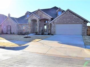 6210 Allison Dr, Midlothian, TX 76065