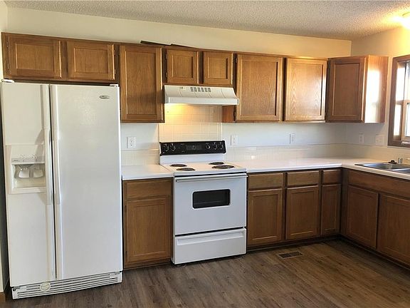 2nd image of 1373 Eagle Ave
