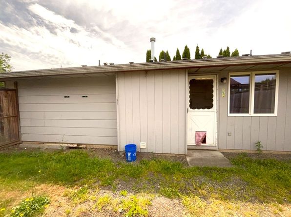 2521-23 Yew St #2521