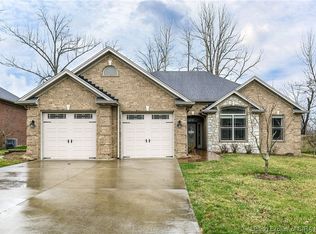 2811 Crescent Hill Dr NE, Corydon, IN 47112