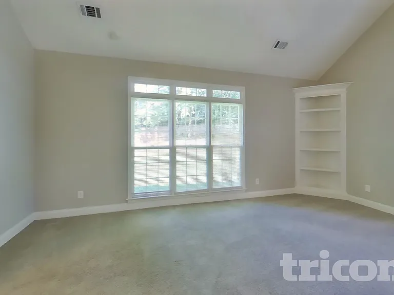 4309 Magnolia Path — Photo 3