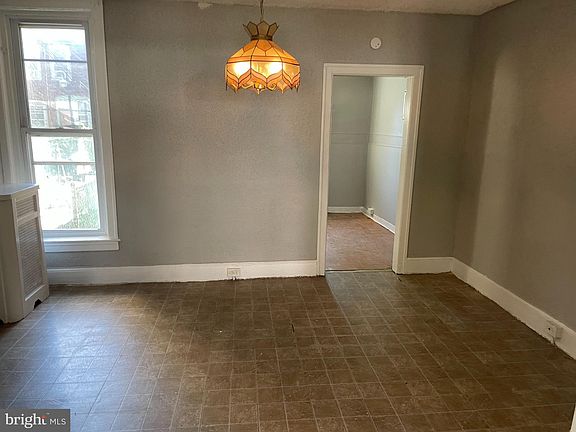 3rd image of 4603 Boudinot St