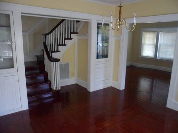 Dining room/ Stair case t