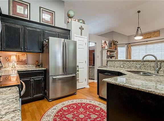 3rd image of 9912 Concord Dr