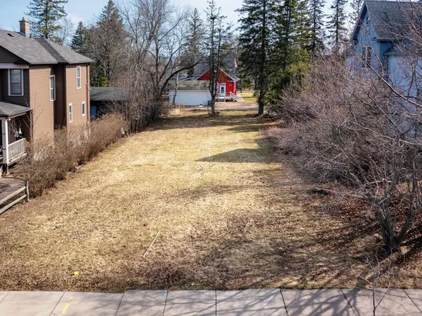 4316 Gilliat St, Duluth, MN 55804