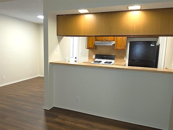 3rd image of 11314 Walnut Ridge Dr #B