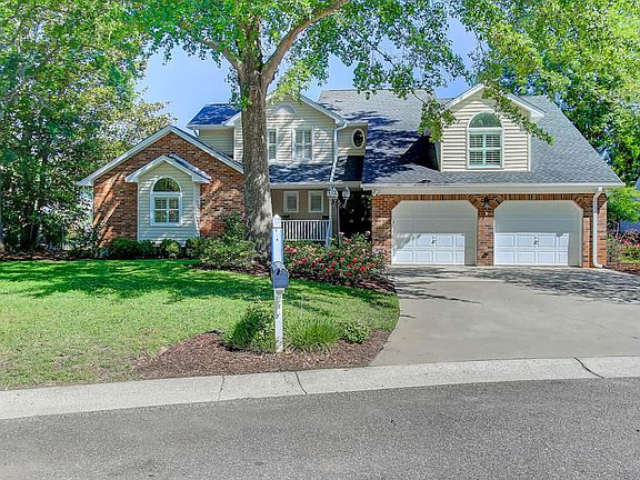 3rd image of 1316 Woodlake Ct