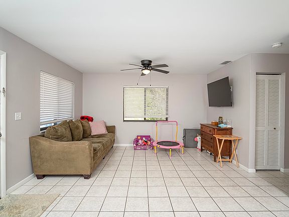 5th image of 1 Atlantic Oaks Cir #B