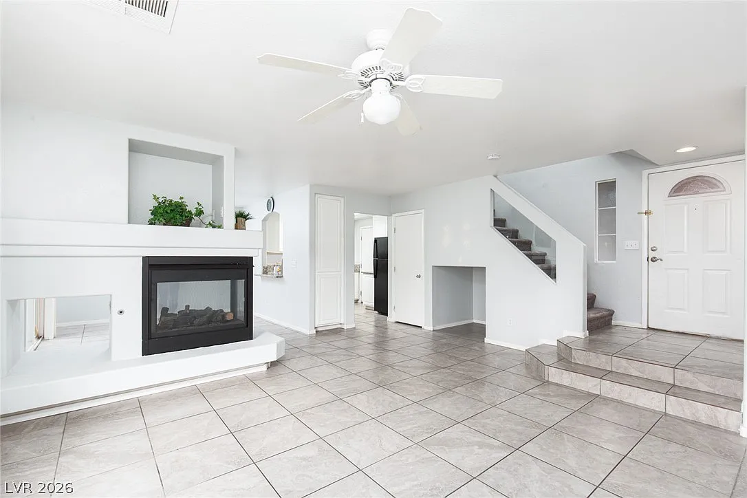 4 bed, 2.5 bath, 1520 sqft, $2,000 — Photo 4