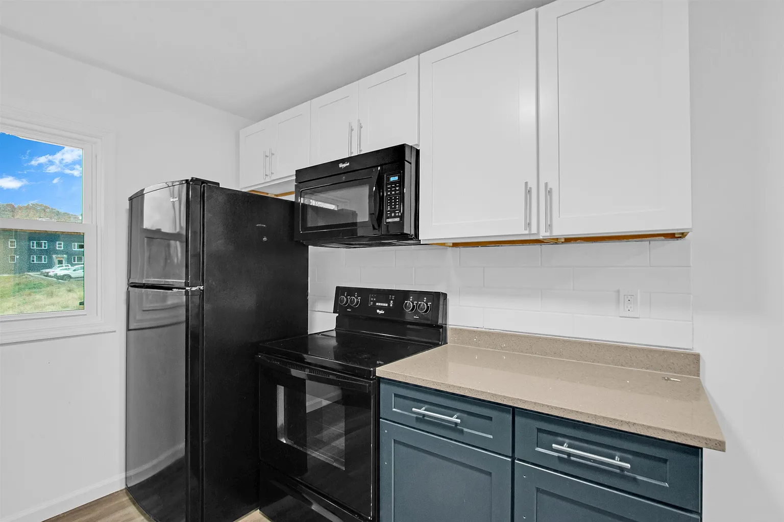 343 Sheffield Ave #C photo 1