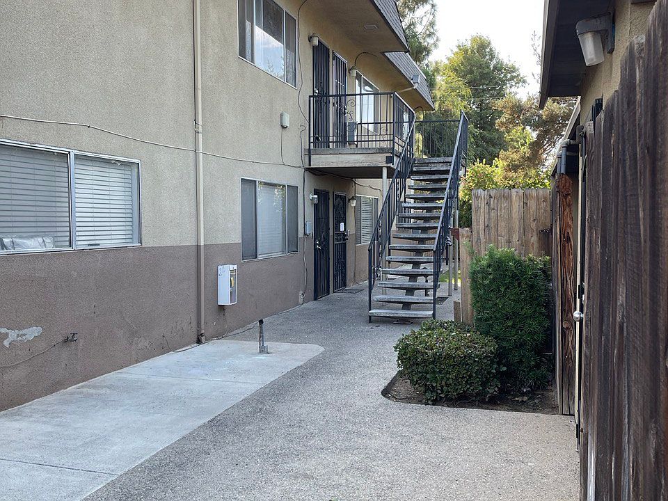 6075-n-poplar-ave-e-fresno-ca-93704-zillow