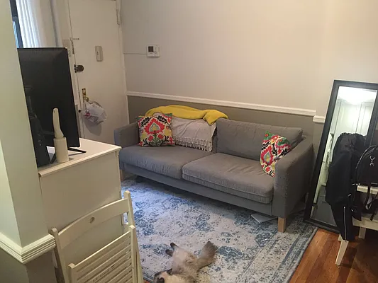 Rented by Kenneth Rosenblum, LREB | media 22