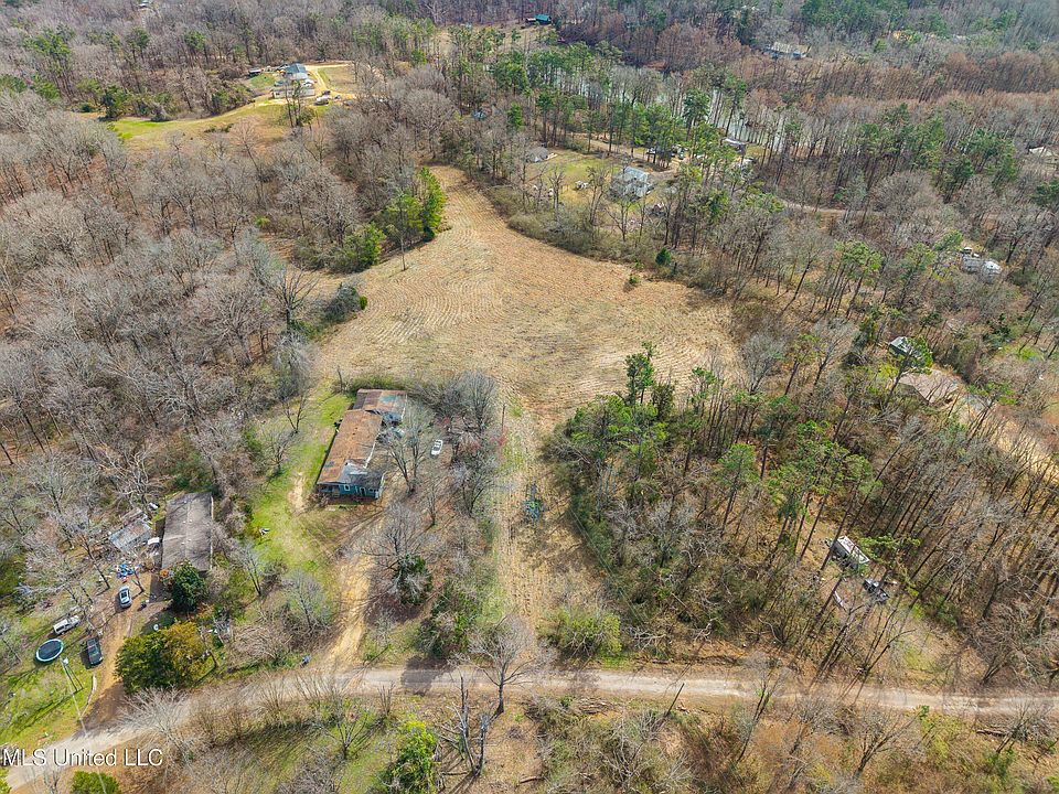 1st image of Mimosa Rd