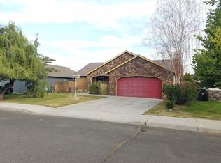 725 NE Quince Pl, Redmond, OR