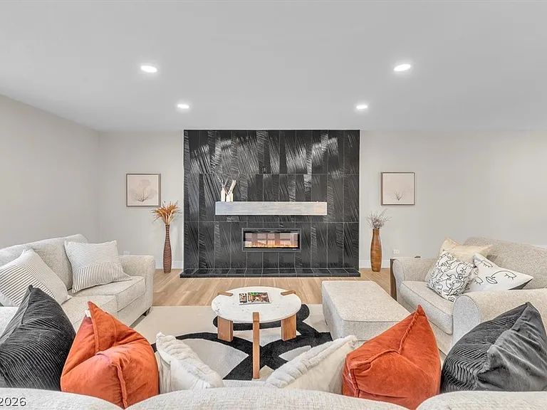 2868 Vista Del Sol Ave — Photo 10