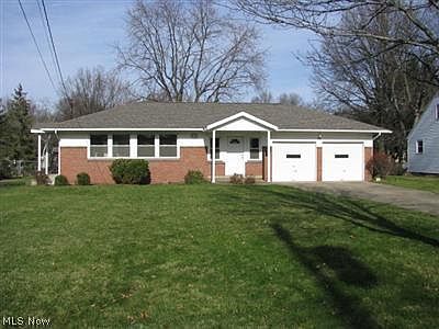 1st image of 34 Skyline Dr
