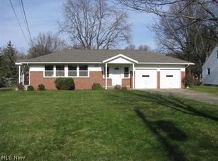 34 Skyline Dr, Canfield, OH