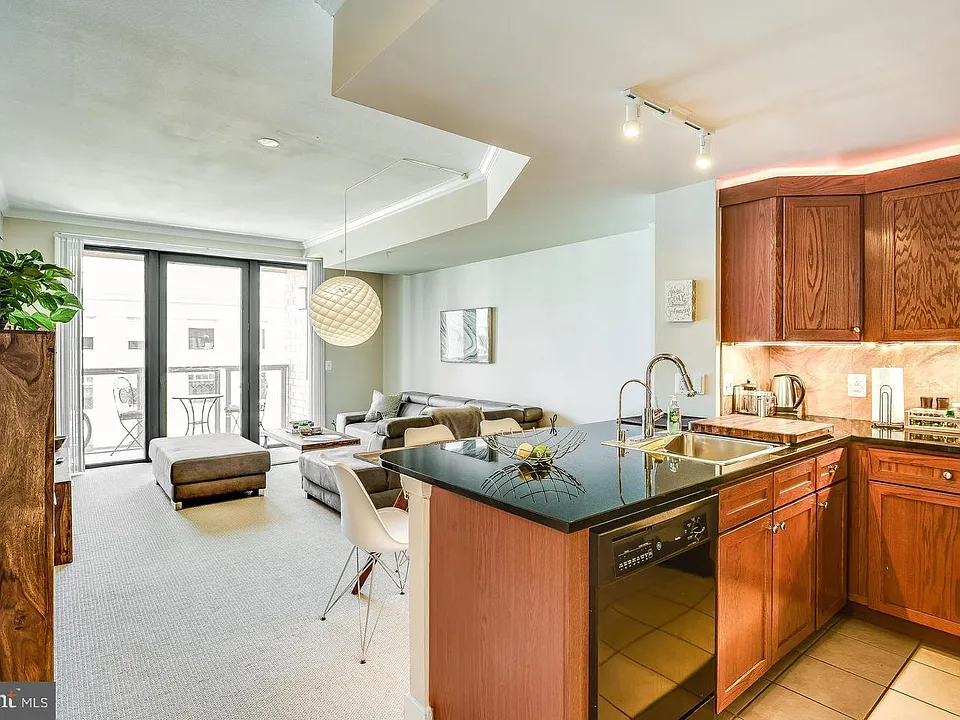 616 E St NW #1220