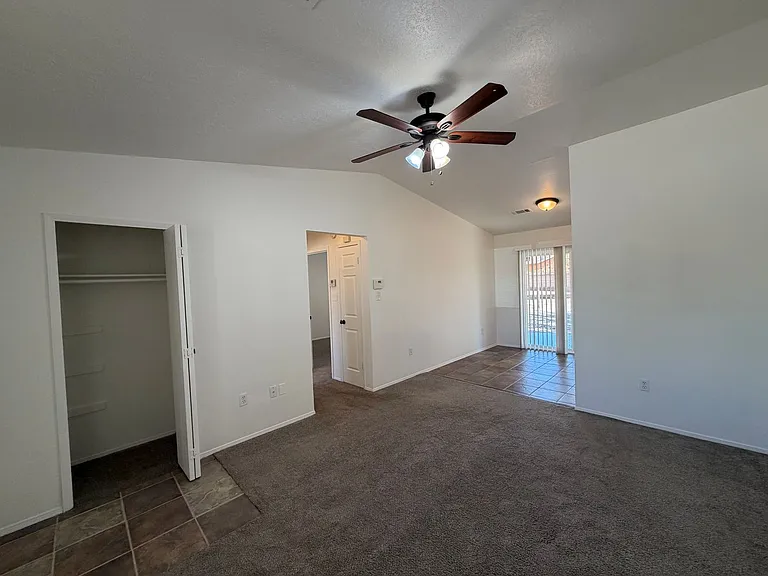 628 Pontiac Dr SW — Photo 4