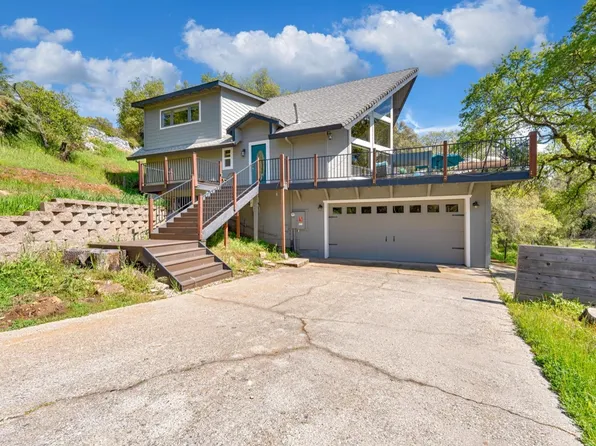23963 Redwood Ct, Auburn, CA 95602