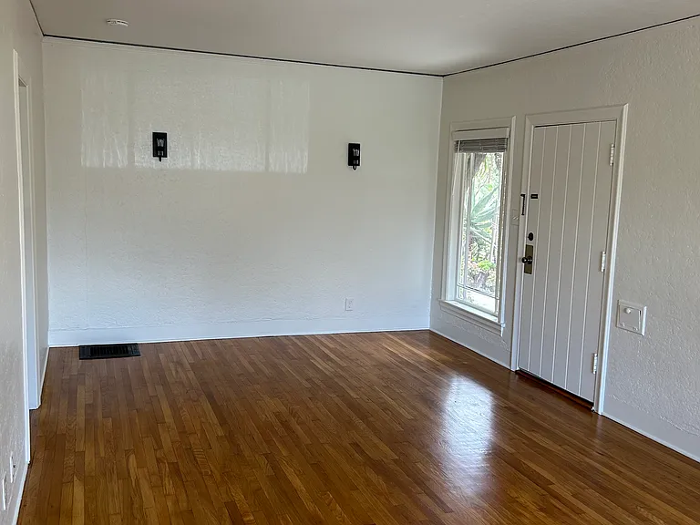 3772 Park Blvd #8 — Photo 6
